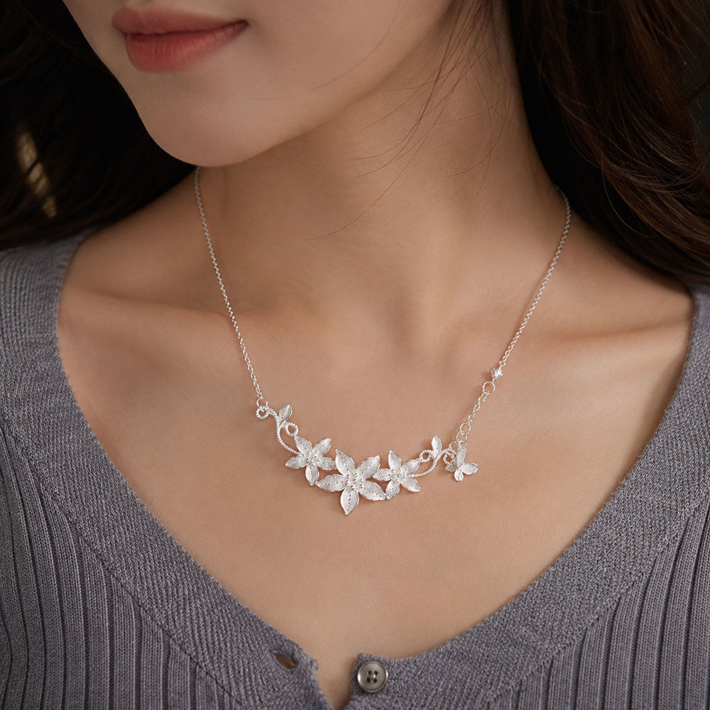Triple Lily Filigree Necklace in 999 Fine Silver-08