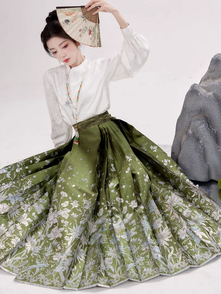 Sea of Flowers Mamianqun- Floral Ma Mian Skirt Inspired by Traditional Chinese Mother-of-Pearl Patterns-03