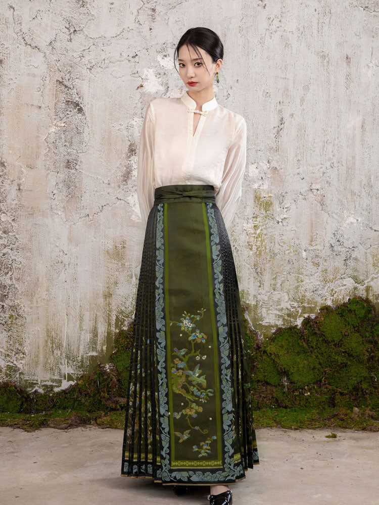 Floral & Avian Motifs – Modernized Seven-Pleated Woven-Gold Ma Mian Qun Skirt Inspired by Chinese Painted Screens-01