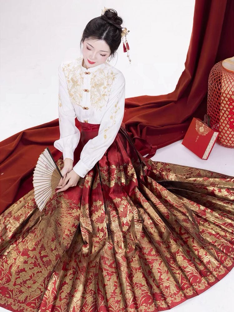 Phoenix Nesting in the Wutong - Red Mamianqun Skirt-04