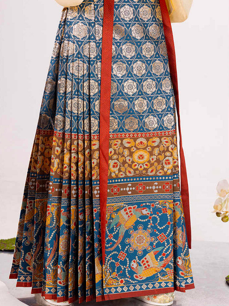 Women's Ming Dynasty-style Gold Embroidered Mamianqun Hanfu Skirt-04