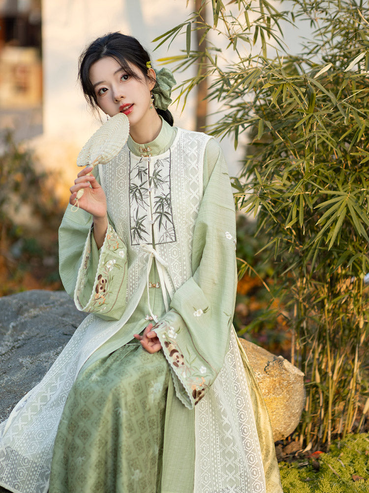 Green Hanfu Skirt Set Inspired by Bamboo Shadows Garden Painting-11