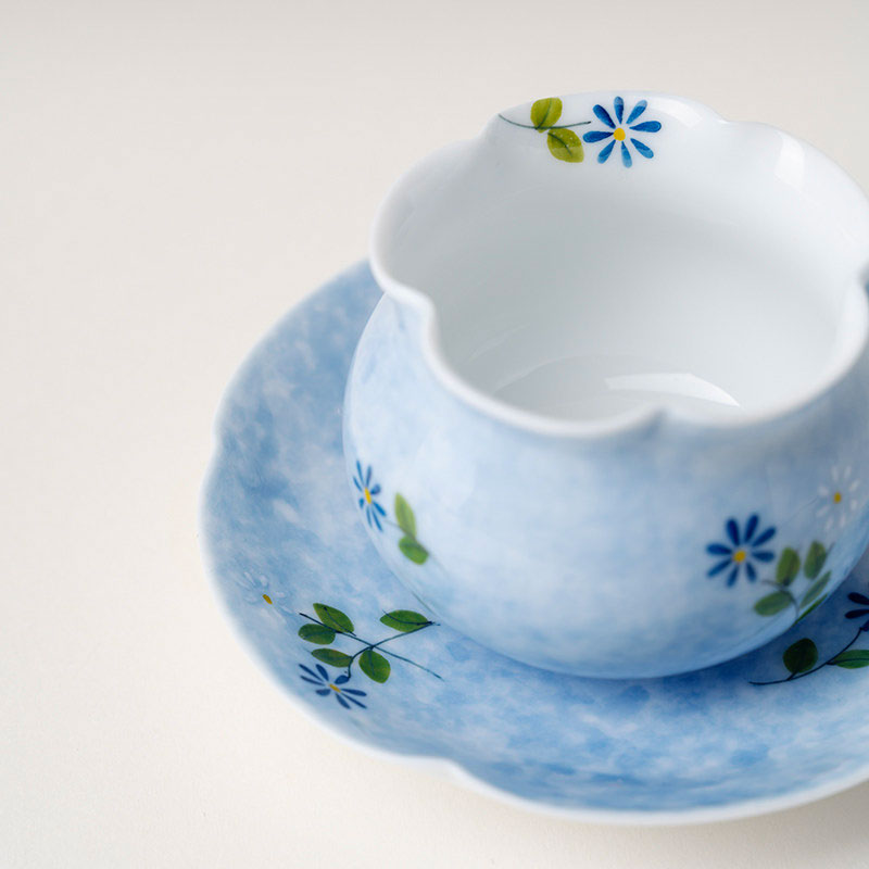 Sky-Blue Daisy Hand-Painted Porcelain Tea Cup-10