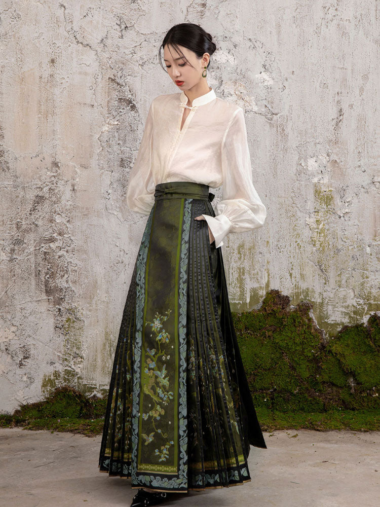Floral & Avian Motifs – Modernized Seven-Pleated Woven-Gold Ma Mian Qun Skirt Inspired by Chinese Painted Screens-03