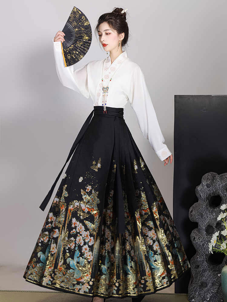 Butterfly Dawn -Woven Gold Butterfly Ma Mian Qun Hanfu Skirt-08