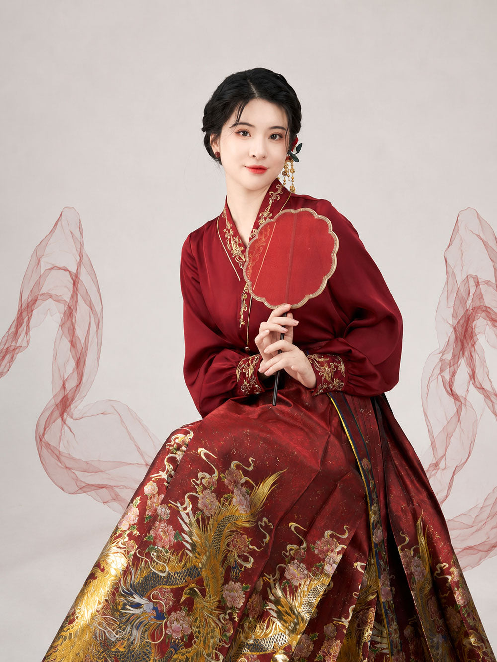 Phoenix & Peony — Ming-Style Gold-Woven Red Mamian Skirt Set-03