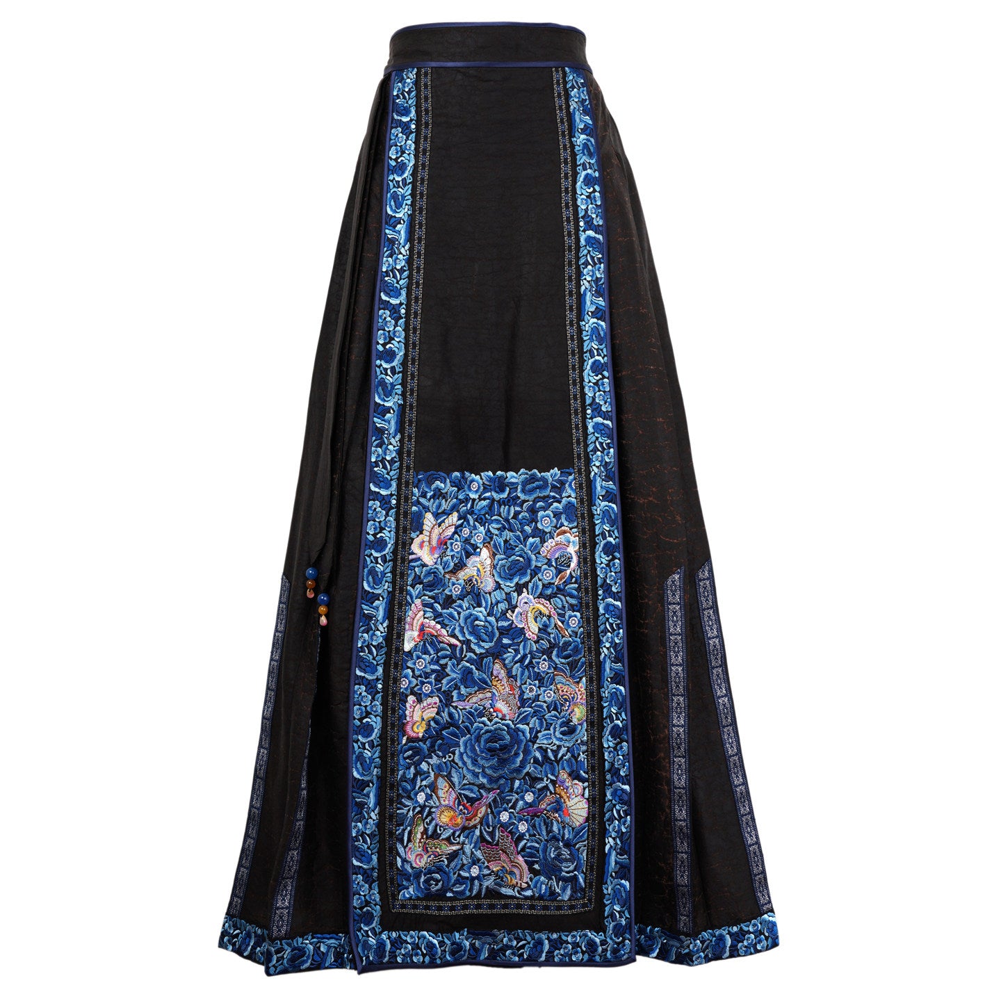 Museum-Inspired Butterfly Tableau Embroidered Silk Mamian Qun Hanfu Skirt