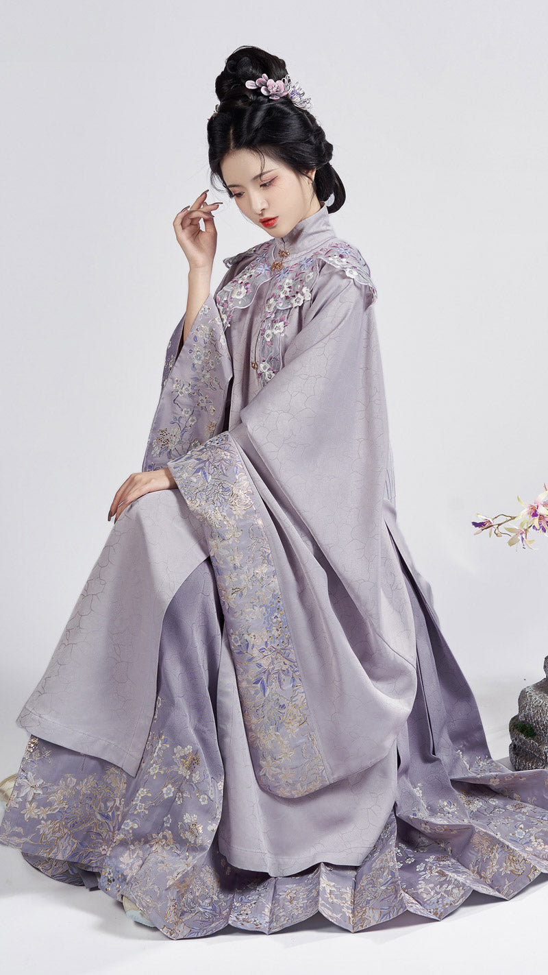 Violettes Hanfu Mamianqun Rock-Anzug im Vintage-Stil mit Stickerei im alten chinesischen Stil