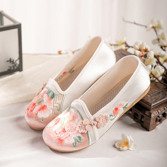 chaussures plates brodées de fleurs de pivoine vintage avec boucle chinoise délicate