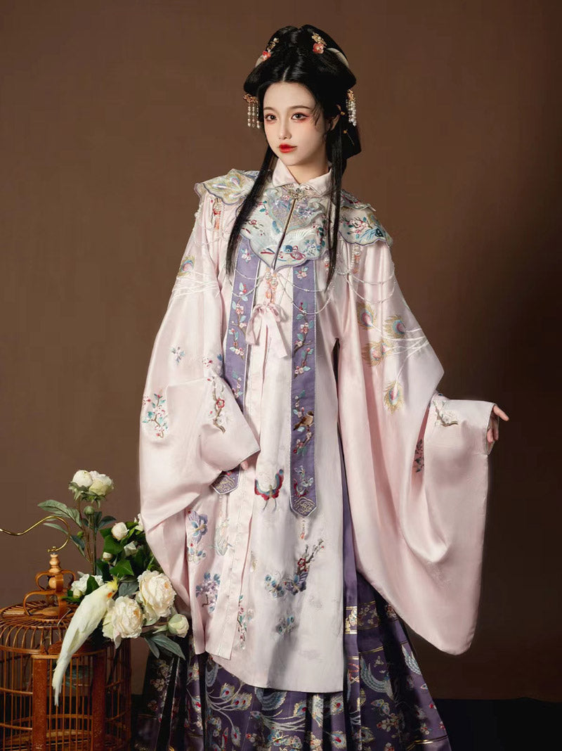 Pink Flowers and Birds Embroidered Hanfu Clothing Horse Face Skirt Daily Wear-01