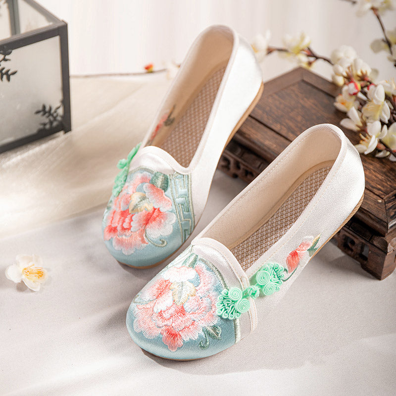 Vintage Peony Flower Embroidered Flat Shoes with Delicate Chinese Buckle