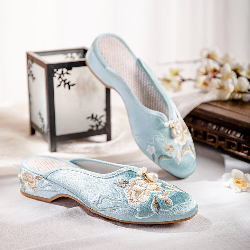 Vintage Peony Embroidery Pearl Buckle Slippers