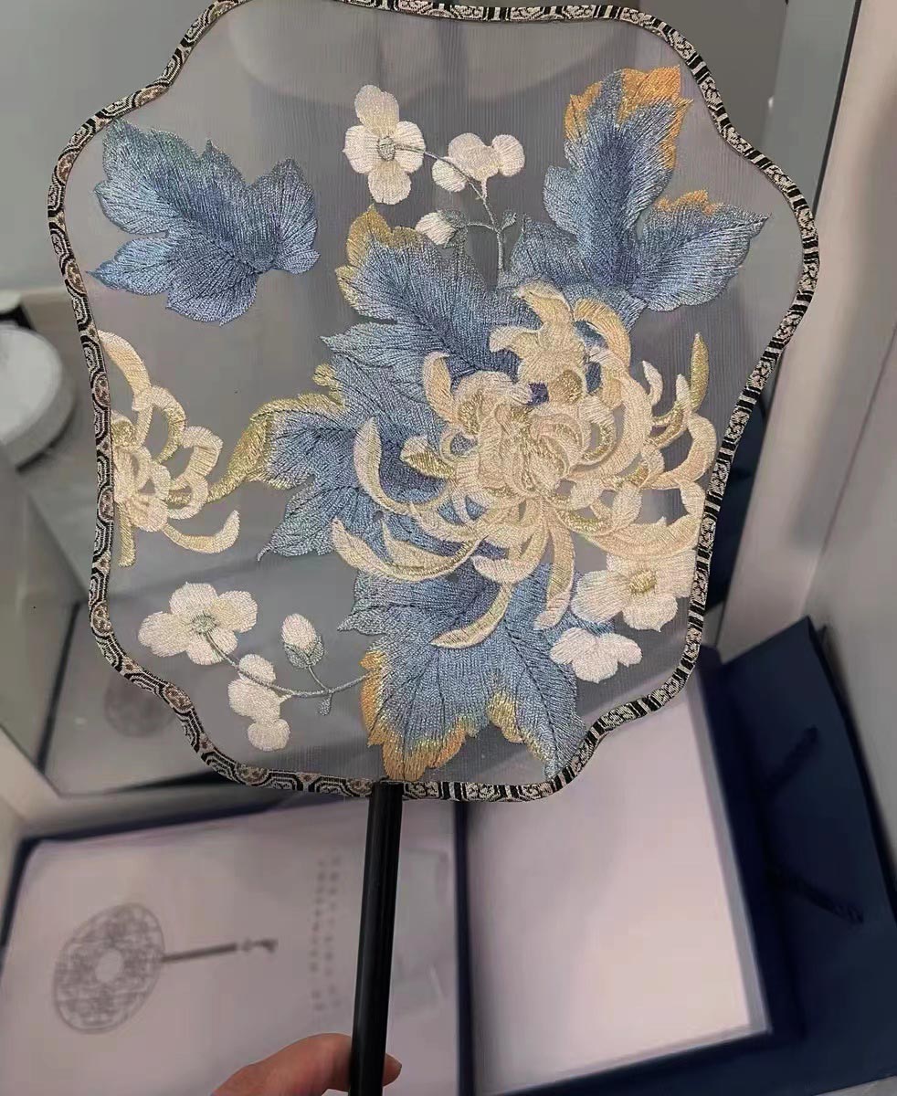 Bluedail Single Side Embroidered Blooming Chrysanthemum Season Handheld Fan Chinese Fashion-03