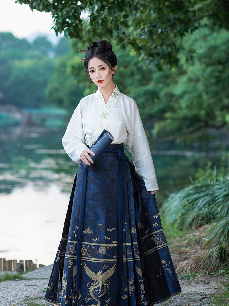 Woven Gold Phoenix and Xiangyun Floral Yarn-dyed Jacquard Cloth Horse Face Skirt Morden Hanfu Mamianqun-02