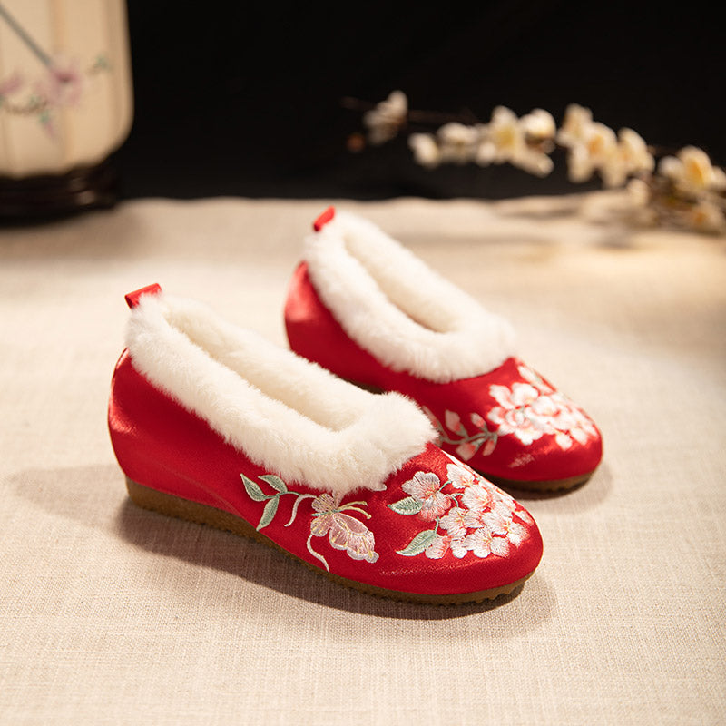 Wisteria Flower and Butterfly Embroidered Room Boots Winter Slippers
