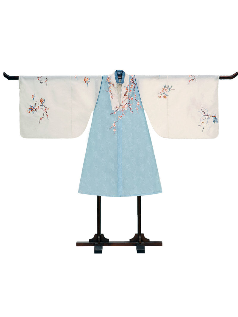 The Plum Blossom Blossoms From the Bitter Cold - Handmade Plum Blossom Embroidery Hanfu Clothing Horse Face Skirt-05