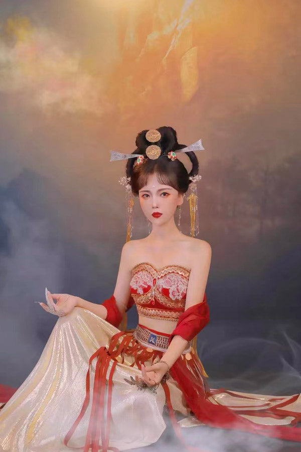 Ensemble de costumes Hanfu brodés de style Feitian de Dunhuang rouge