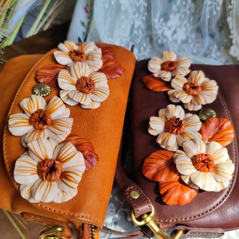 Petit sac carré en cuir de vache vintage décontracté fait à la main avec des grappes de fleurs